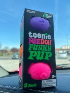 NeeDoh Teenie Beanie Neon Dotti Funky Pup Phone Accessory - Orange & Purple
